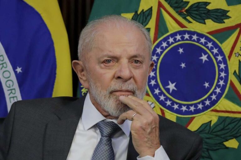 lula-se-pronuncia-sobre-vitoria-de-trump:-“a-democracia-e-a-voz-do-povo-e-deve-ser-respeitada”