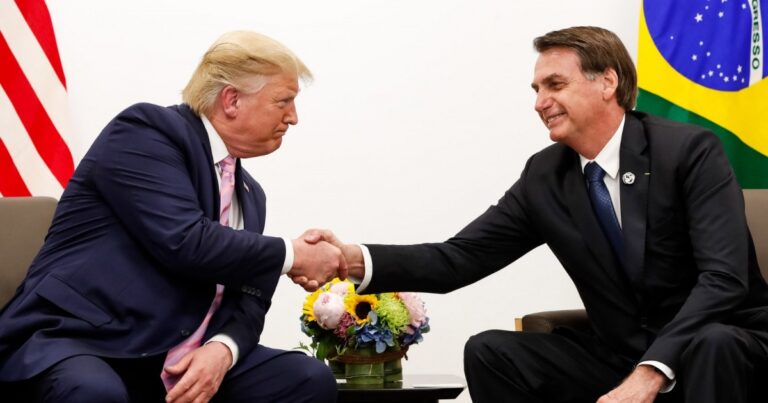 jair-bolsonaro-parabeniza-trump-e-pede:-“que-a-vitoria-de-trump-inspire-o-brasil”