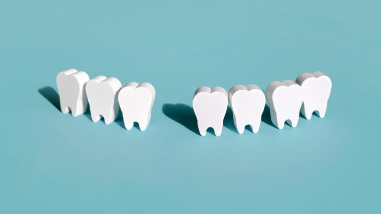 sem-anestesia!-arrancar-dentes-era-trend-de-beleza-ha-milhares-de-anos