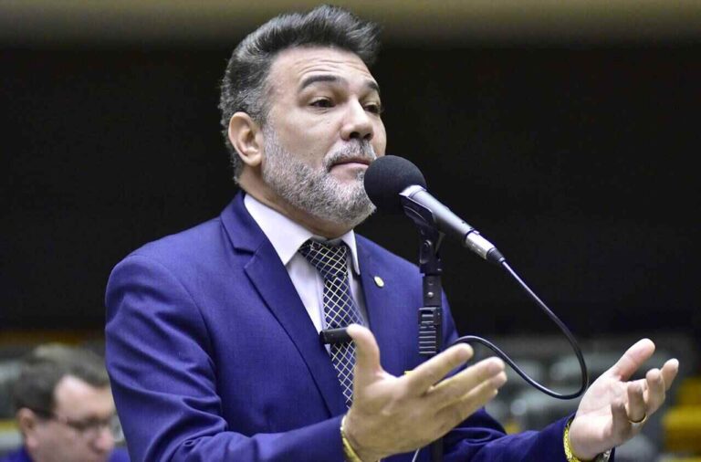 marco-feliciano-vota-a-favor-da-castracao-quimica-para-pedofilos