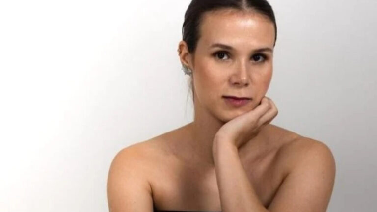 jeniffer-castro-e-aline-rizzo,-passageira-e-mae-da-crianca-na-janela-do-aviao,-discutem-ao-vivo-na-tv