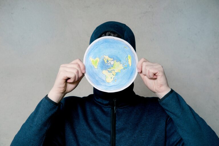 terraplanista-vai-a-antartica-em-busca-de-provas,-mas…