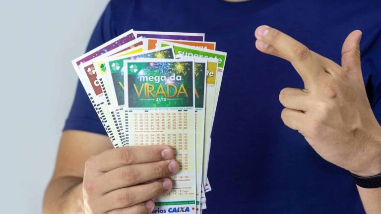 mega-da-virada-2024:-qual-a-chance-de-ganhar-com-jogo-simples-e-com-bolao?