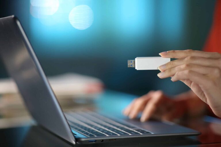 aprenda-a-recuperar-um-pen-drive-e-cartao-de-memoria-corrompidos