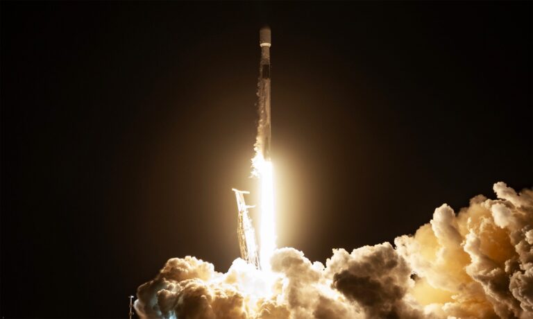 spacex-lanca-primeiro-foguete-de-2025;-assista-ao-vivo