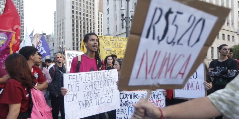 manifestantes-protestam-contra-aumento-das-passagens-municipais-em-sp