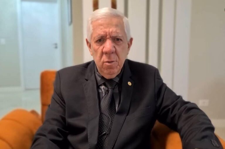 crise-na-ad-curitiba-aumenta-e-fieis-pedem-renuncia-do-presidente