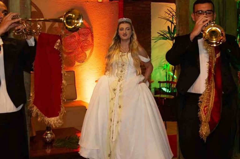 fernanda-brum-revela-detalhes-da-luxuosa-festa-de-15-anos-da-filha