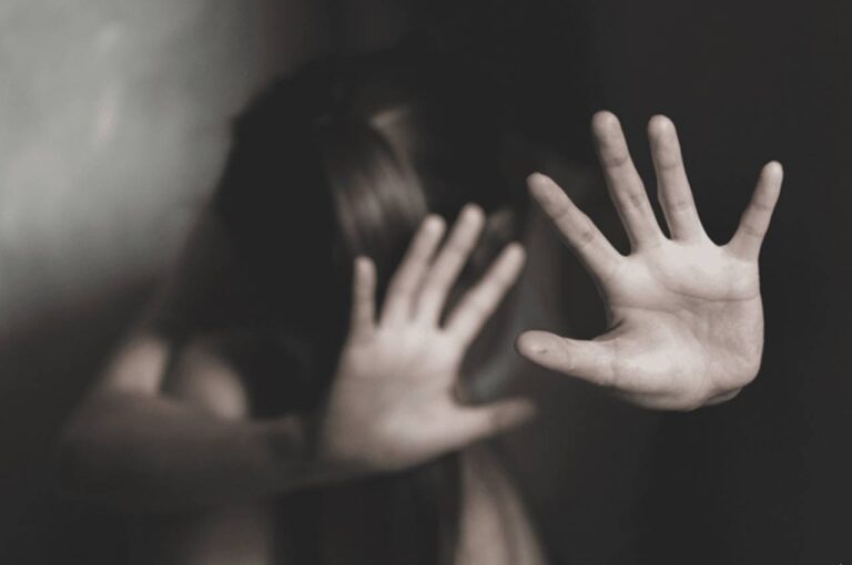 pastor-se-passa-por-adolescente-para-conversar-sexualmente-com-garota-de-10-anos-no-whatsapp