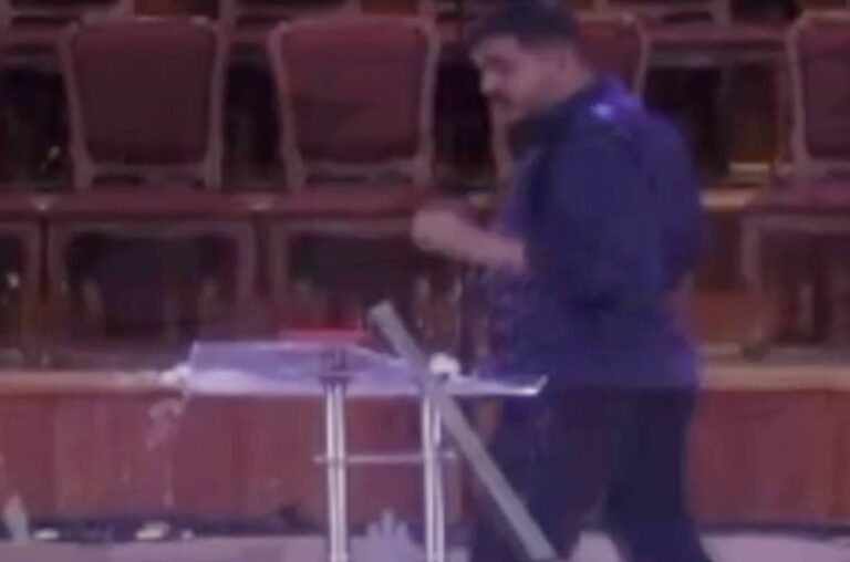 tempestade-em-sao-paulo-causa-desabamento-de-teto-de-igreja;-pastor-quase-e-atingido