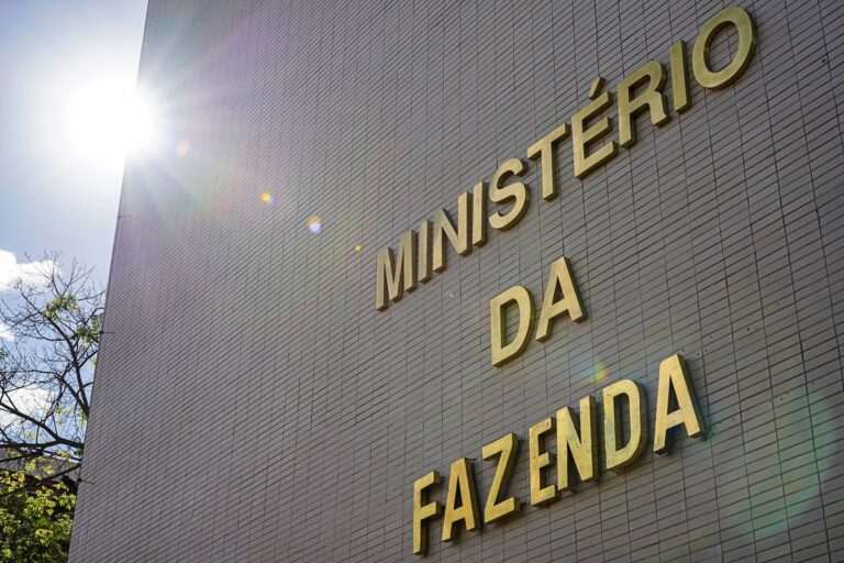 governo-detalha-contencao-de-r$-31,3-bi-no-orcamento-de-2025