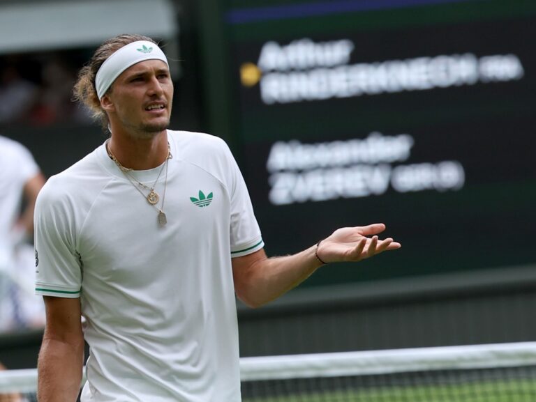 zverev-se-diz-‘vazio’-e-‘sem-alegria’-e-admite-procurar-terapia-apos-queda-precoce-em-wimbledon
