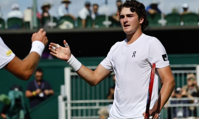 joao-fonseca-cai-na-terceira-rodada,-mas-deixa-wimbledon-com-melhor-ranking
