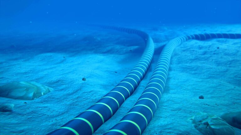 nova-tecnologia-promete-proteger-cabos-submarinos-com-sensores-de-luz-e-ia