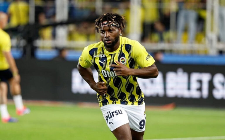 atacante-frances-acusa-fenerbahce-de-tentar-dopa-lo-na-ultima-temporada