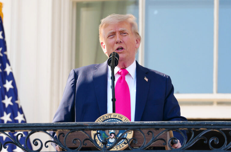trump-promete-enviar-mais-armas-para-que-ucrania-possa-‘se-defender’