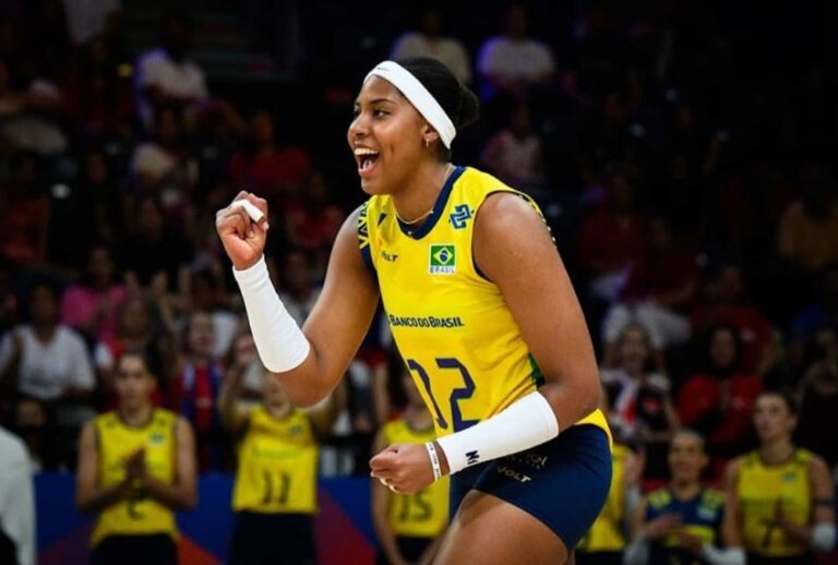 ana-cristina-tem-lesao-no-joelho-detectada-e-preocupa-para-finais-da-liga-das-nacoes-de-volei