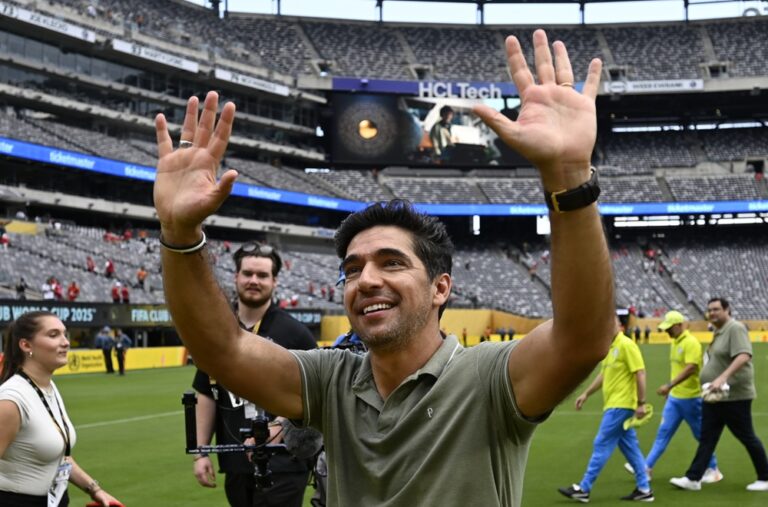 abel-ferreira-e-absolvido-pelo-stjd-e-fica-livre-para-comandar-o-palmeiras-contra-o-mirassol