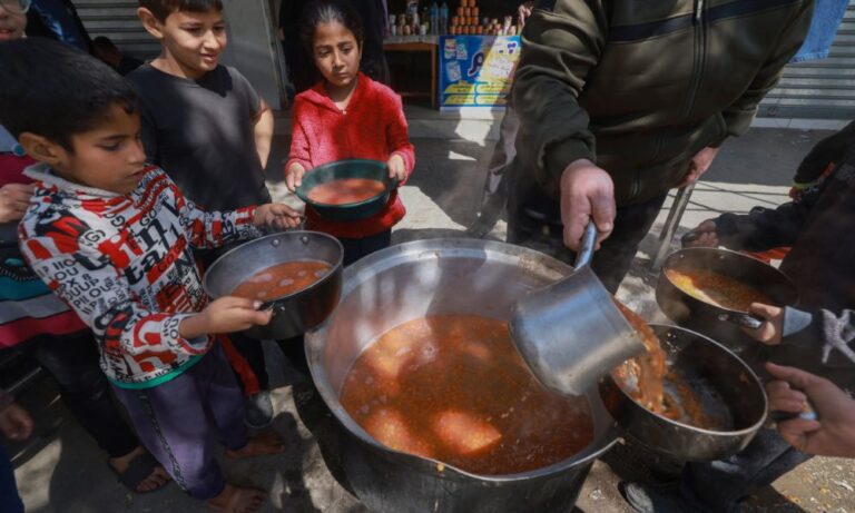israel-autoriza-volta-de-lancamentos-de-ajuda-humanitaria-em-gaza,-onde-crise-por-fome-se-agrava