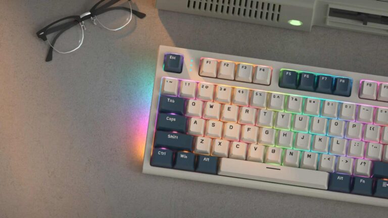 8-teclados-gamers-com-botoes-mecanicos-e-luzes-rgb-para-voce-comprar-em-2025