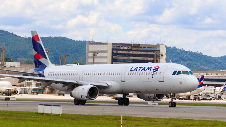 latam-pode-rastrear-sua-bagagem-com-mais-facilidade,-mas-so-para-quem-tem-iphone