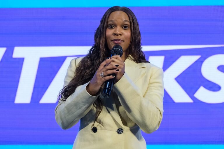 rebeca-andrade-anuncia-que-nao-competira-mais-no-solo-para-preservar-a-saude