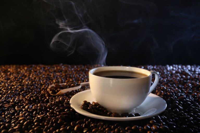 cientificamente-comprovado:-tomar-cafe-de-manha-promove-o-bom-humor!