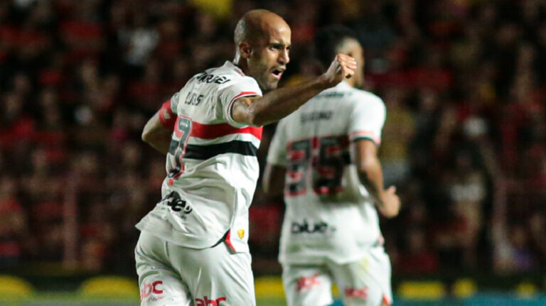 sao-paulo-supera-falha-de-goleiro-estreante-para-buscar-empate-contra-o-sport-no-brasileirao
