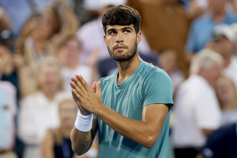 alcaraz-conquista-masters-1000-de-cincinnati-apos-abandono-de-sinner-na-final