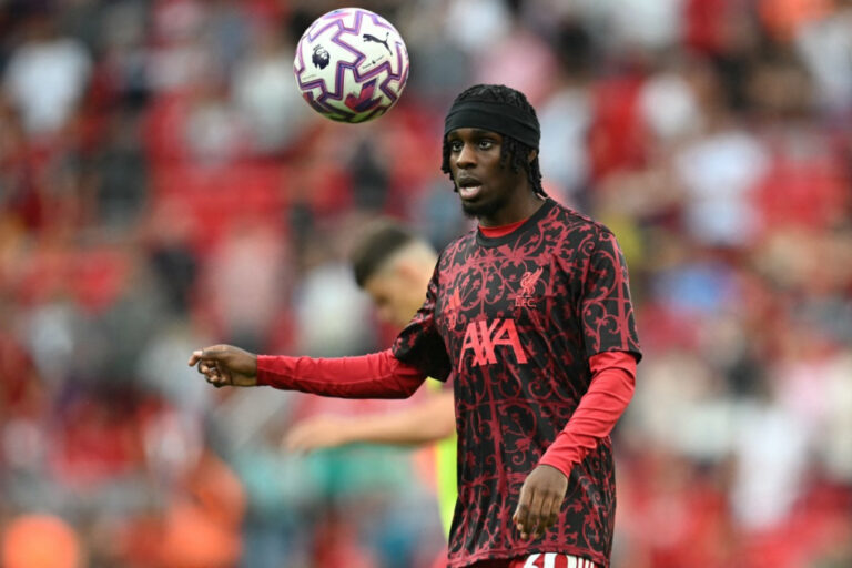 liverpool-perde-frimpong-por-lesao-ate-a-data-fifa