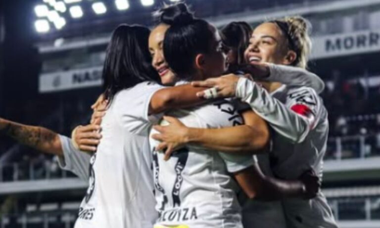santos-tem-dois-gols-anulados,-mas-marca-no-final-e-abre-vantagem-na-final-do-brasileiro-feminino-a2