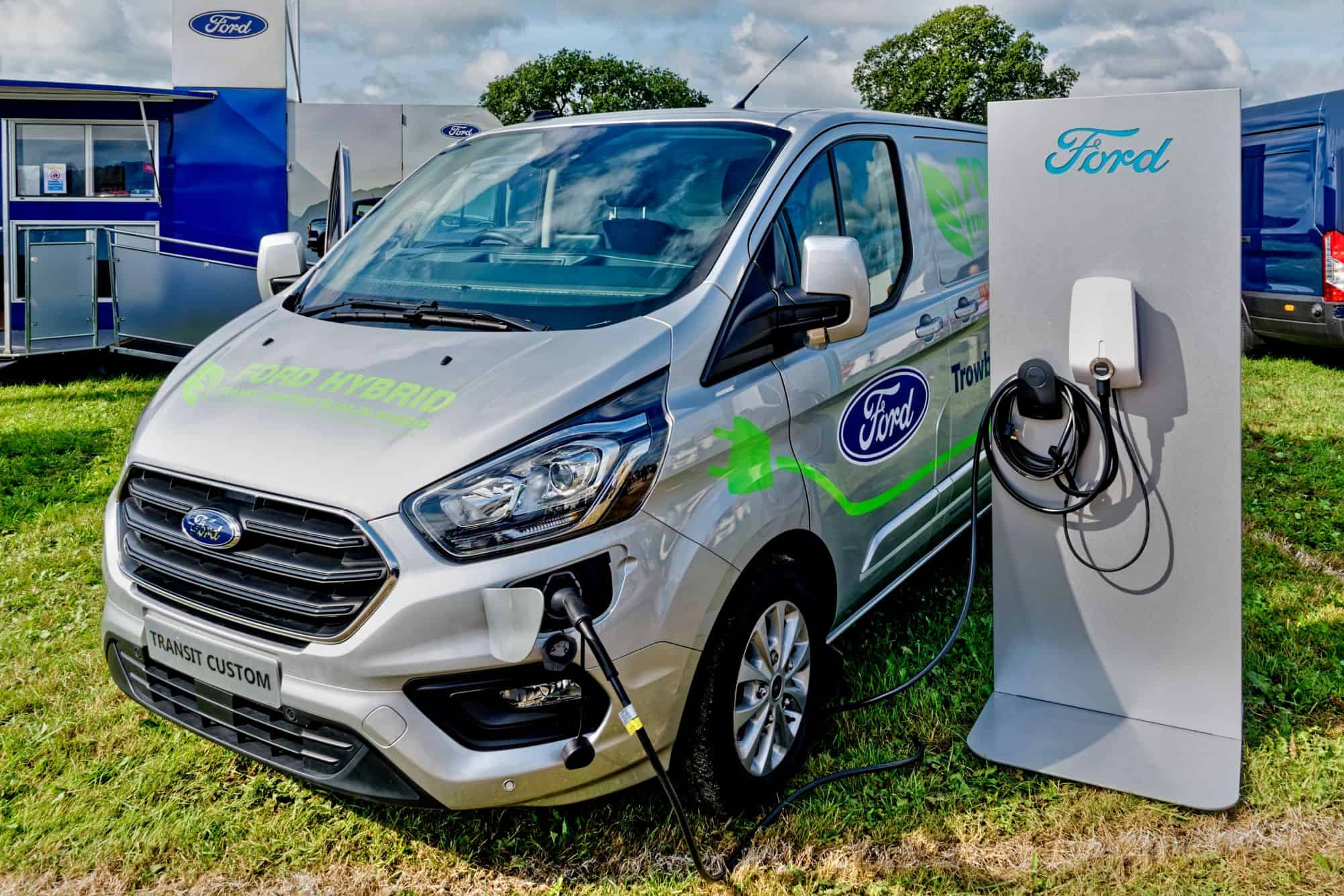 ford-amplia-pontos-de-carregamento-de-carros-eletricos-nos-eua-e-canada