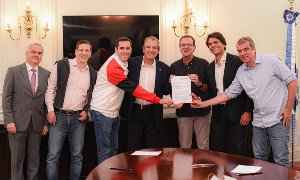 flamengo-e-prefeitura-do-rio-firmam-compromisso-e-clube-mantem-terreno-de-futuro-estadio-no-gasometro