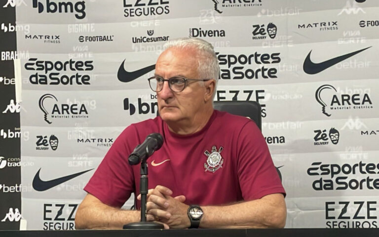 problema-nas-laterais-pode-forcar-dorival-a-mudar-esquema-do-corinthians-no-derby