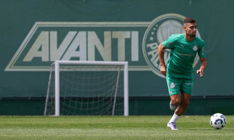palmeiras-se-reapresenta-e-andreas-pereira-faz-primeiro-treino-na-academia-de-futebol