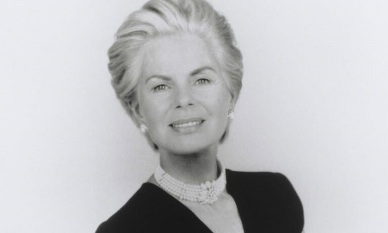 duquesa-de-kent,-conhecida-por-consolar-os-perdedores-de-wimbledon,-morre-ao-92-anos