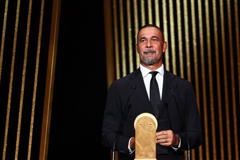 gullit-relativiza-recorde-de-depay-pela-holanda:-‘e-preciso-gols-em-jogos-grandes’