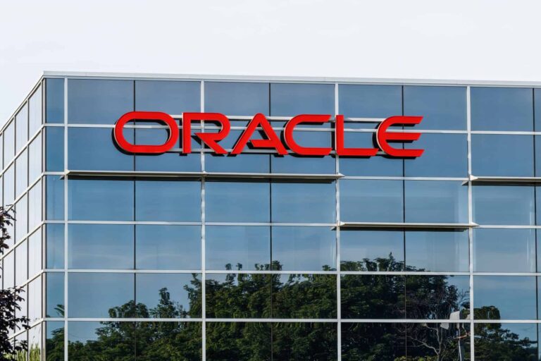 oracle-faz-aposta-ousada-na-ia-e-promete-faturamento-recorde