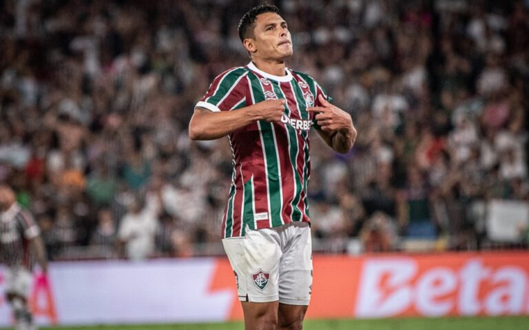 fluminense-derrota-o-bahia-no-maracana-por-2-a-0-e-avanca-as-semifinais-da-copa-do-brasil