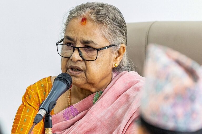 nova-primeira-ministra-interina-do-nepal-promete-acabar-com-a-corrupcao