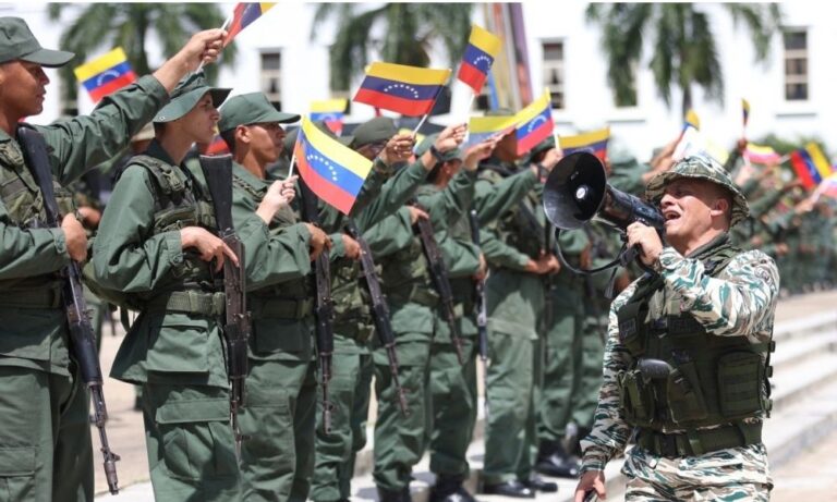 venezuela-realiza-treinamento-militar-para-preparar-civis-diante-de-possivel-ataque-dos-eua