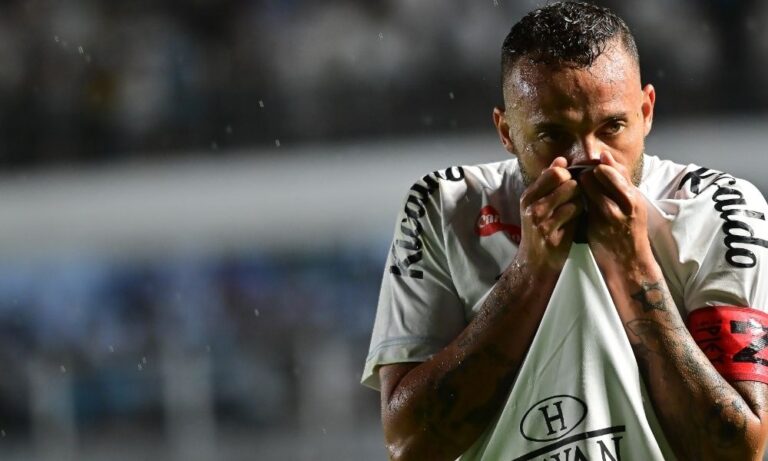 santos-vence-reservas-do-sao-paulo-e-encerra-jejum-de-quatro-jogos-sem-ganhar